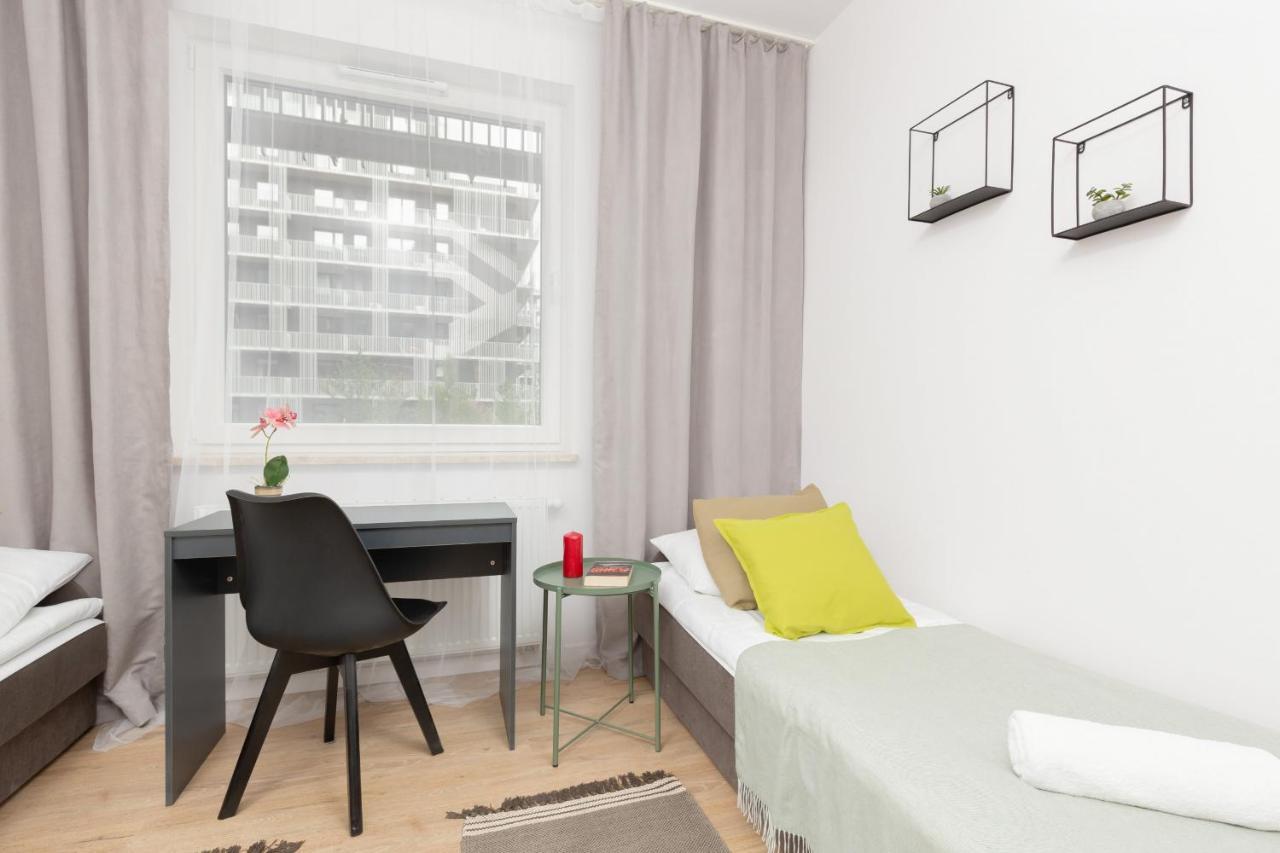 Stacja Wola Apartment Guminska By Noclegi Renters Varsóvia Exterior foto